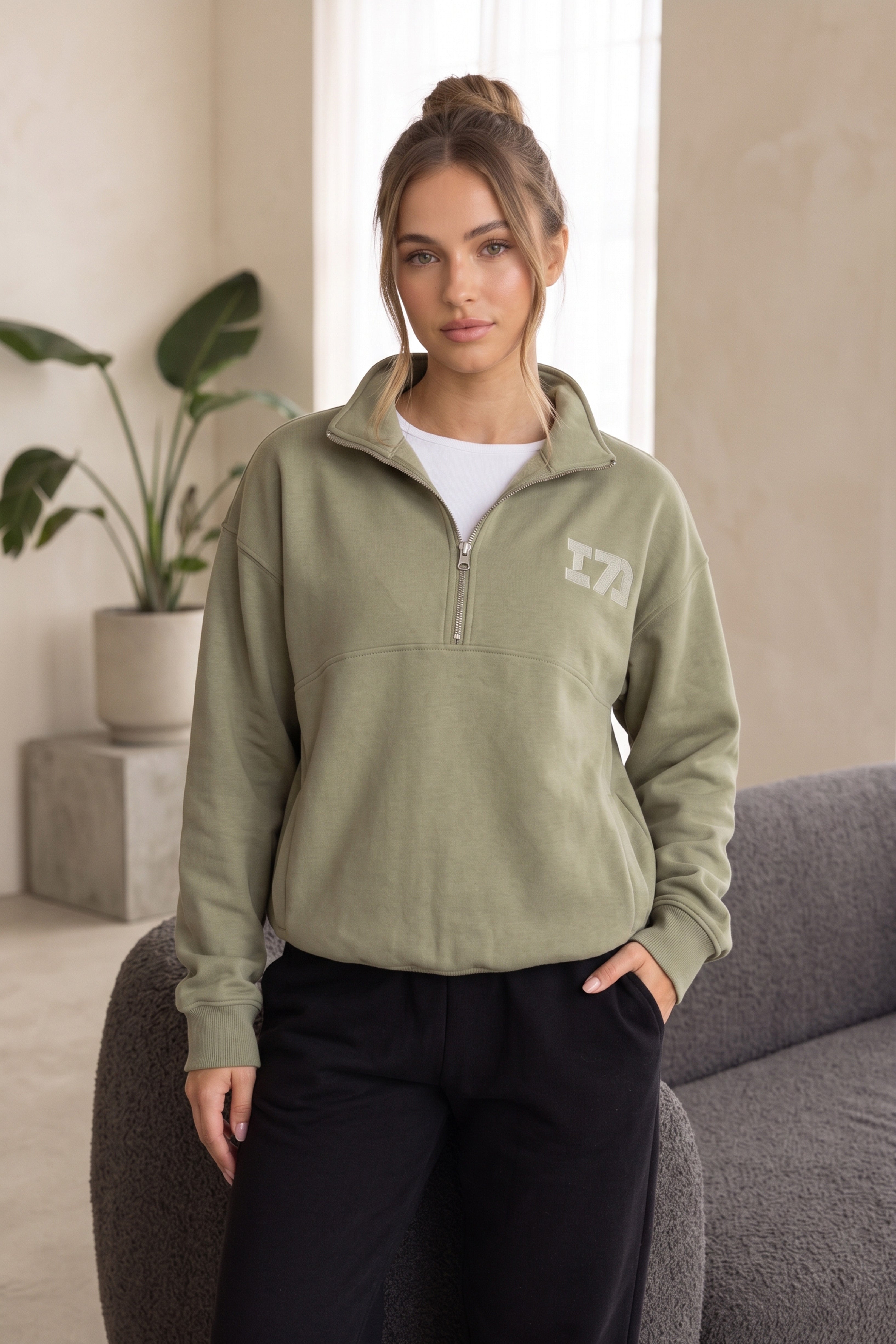 Iconic Athletics Half Zip Pull Over Sweatshirt In Sage Green